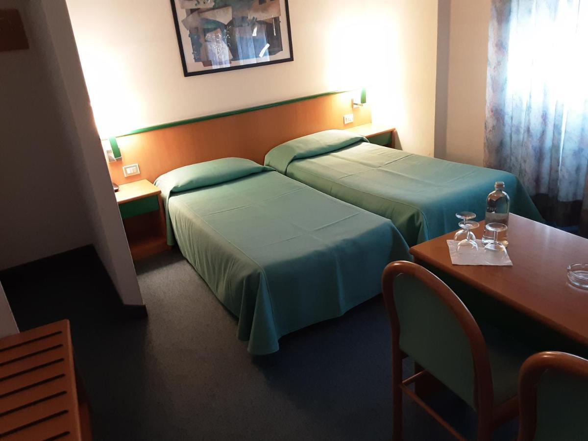 Hotel Ramoverde Боргоманеро Экстерьер фото